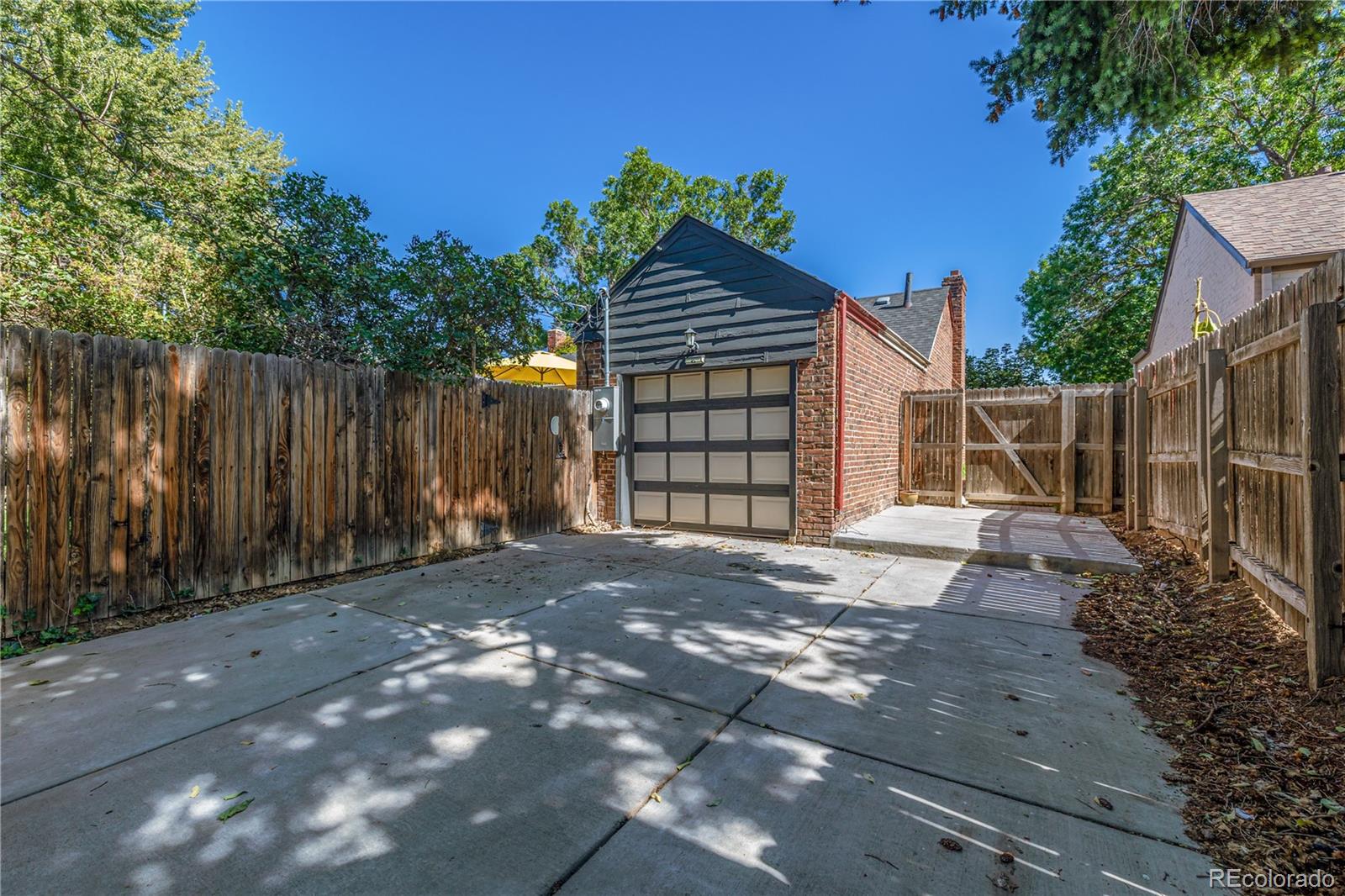 MLS Image #30 for 1575  spruce street,denver, Colorado