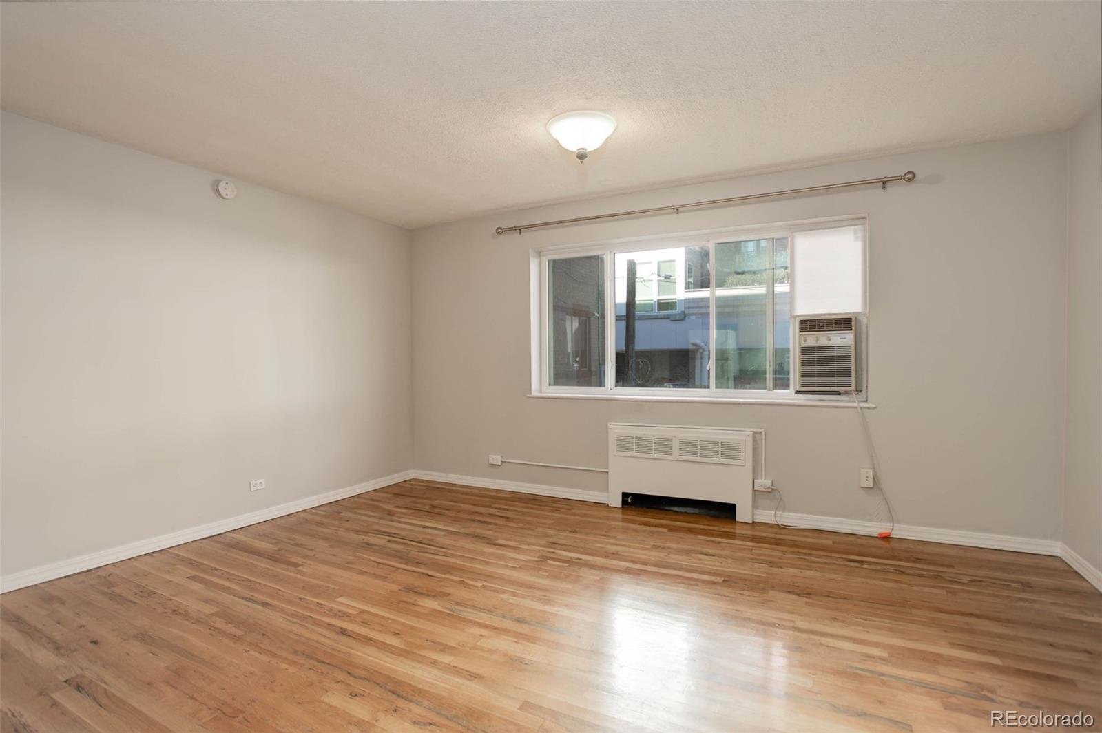 MLS Image #4 for 1101  bellaire street,denver, Colorado