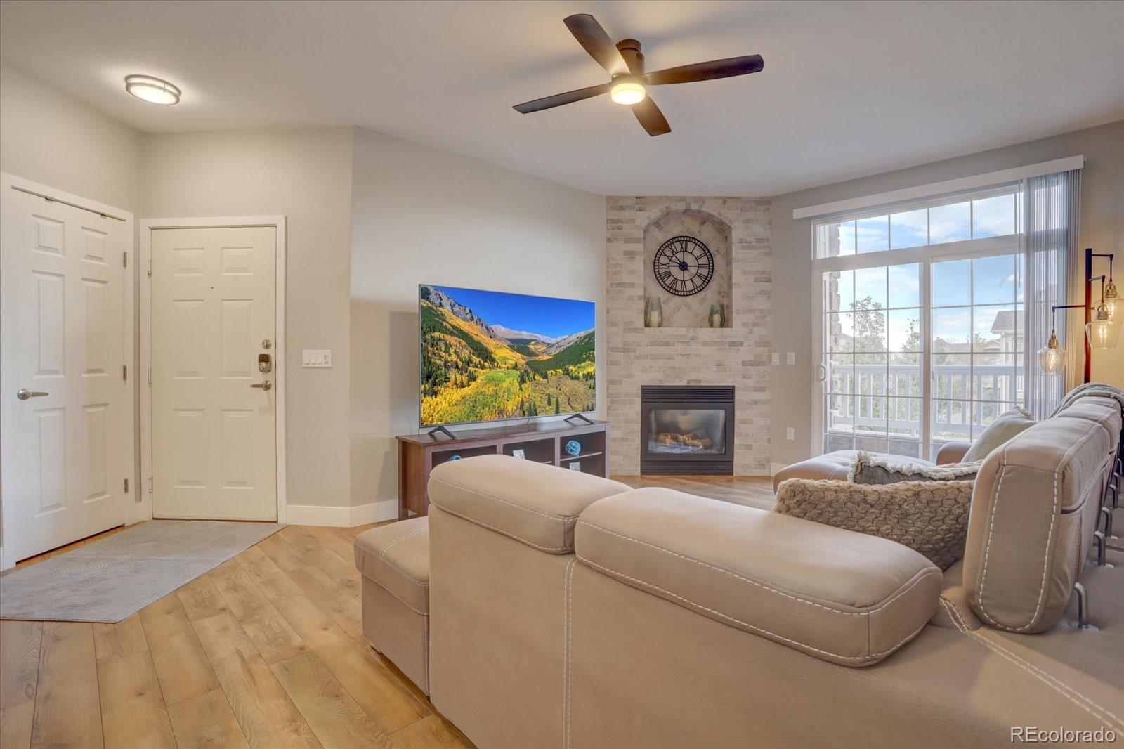 MLS Image #5 for 7440 s blackhawk street,englewood, Colorado