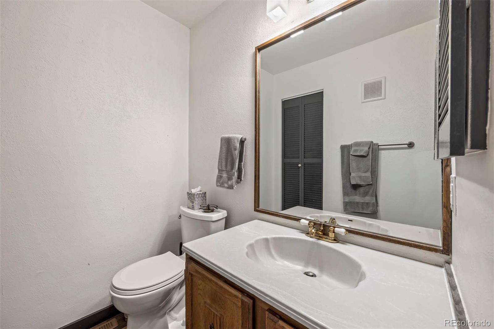 MLS Image #13 for 1050 s monaco parkway 96,denver, Colorado