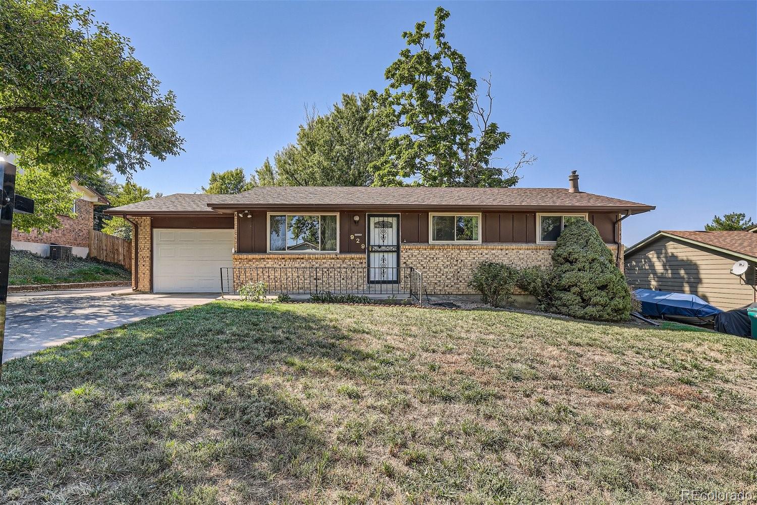 MLS Image #0 for 929 s saulsbury street,lakewood, Colorado