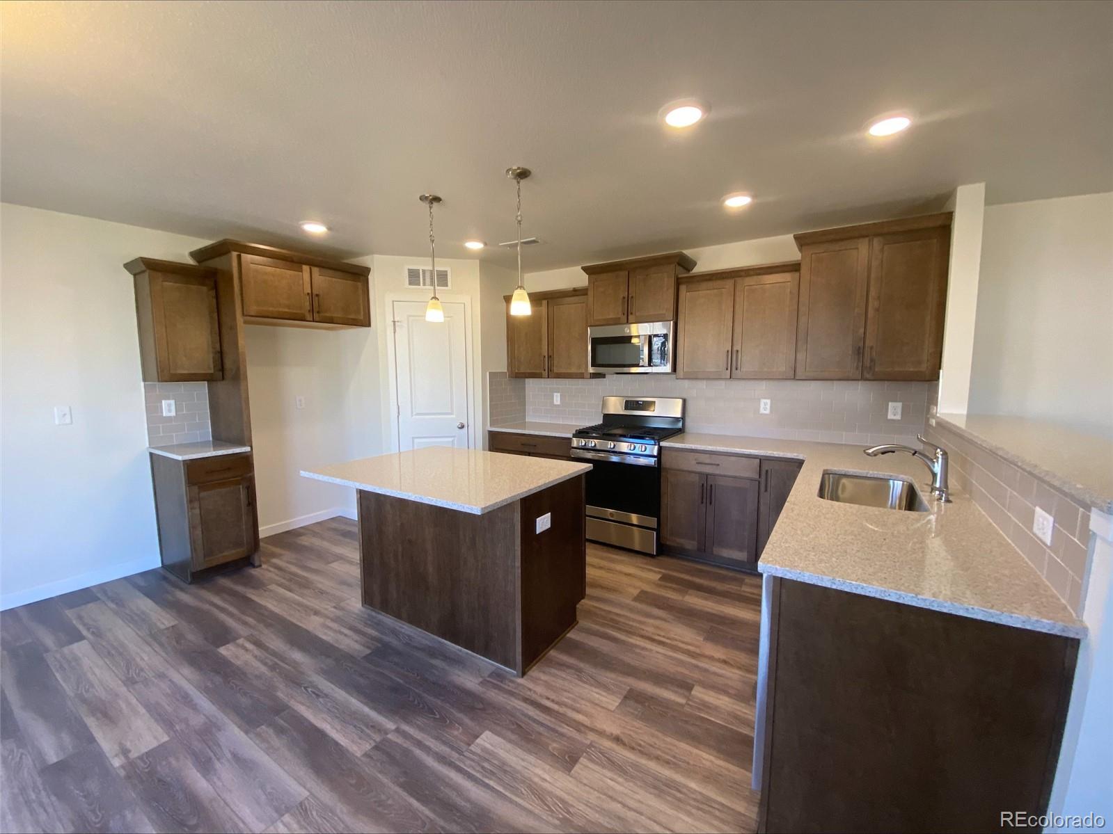 MLS Image #7 for 28379 e 7th place,watkins, Colorado