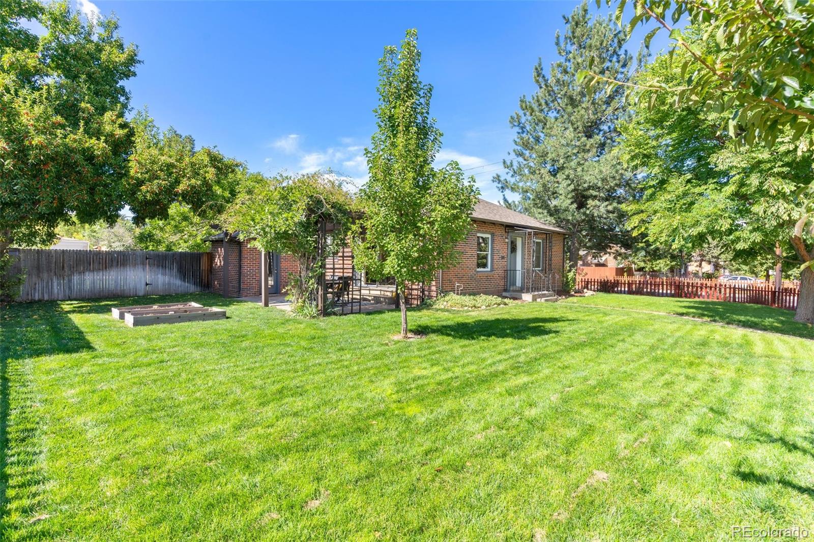 MLS Image #24 for 701 s bryant street,denver, Colorado