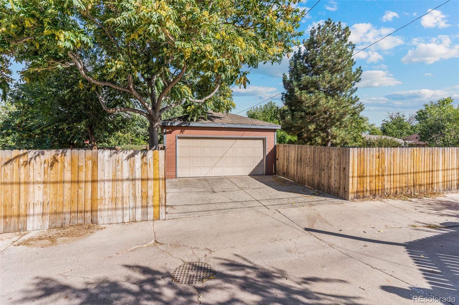 MLS Image #26 for 701 s bryant street,denver, Colorado