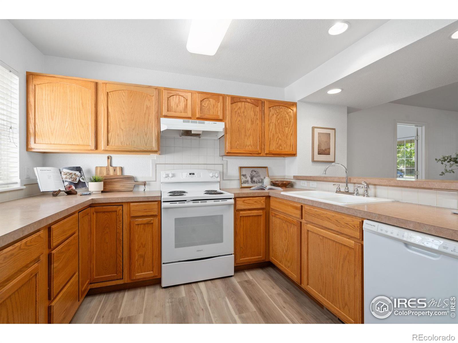 MLS Image #9 for 1014  andrews peak drive,fort collins, Colorado