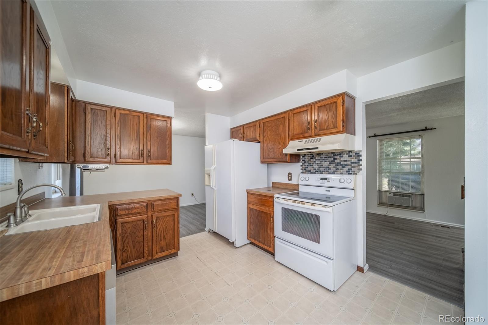 MLS Image #8 for 1549 s evanston street,aurora, Colorado