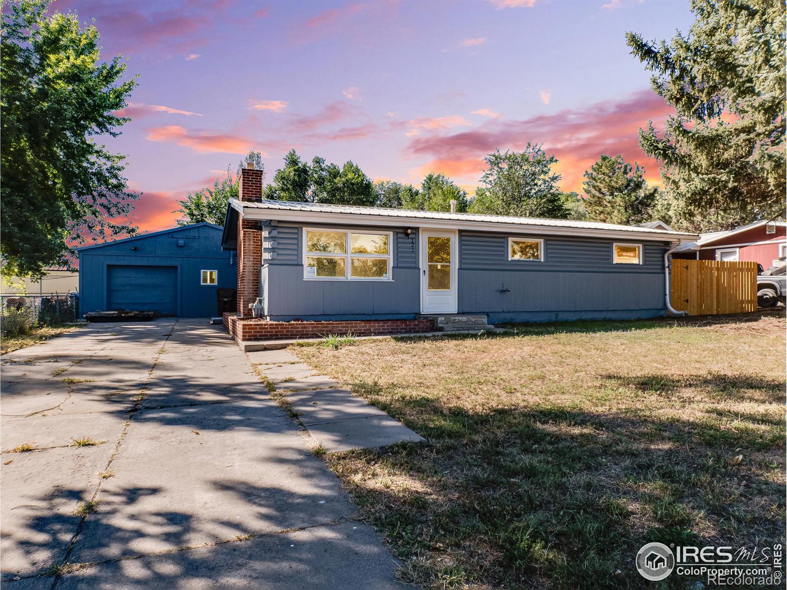 MLS Image #0 for 121  spruce street,log lane village, Colorado