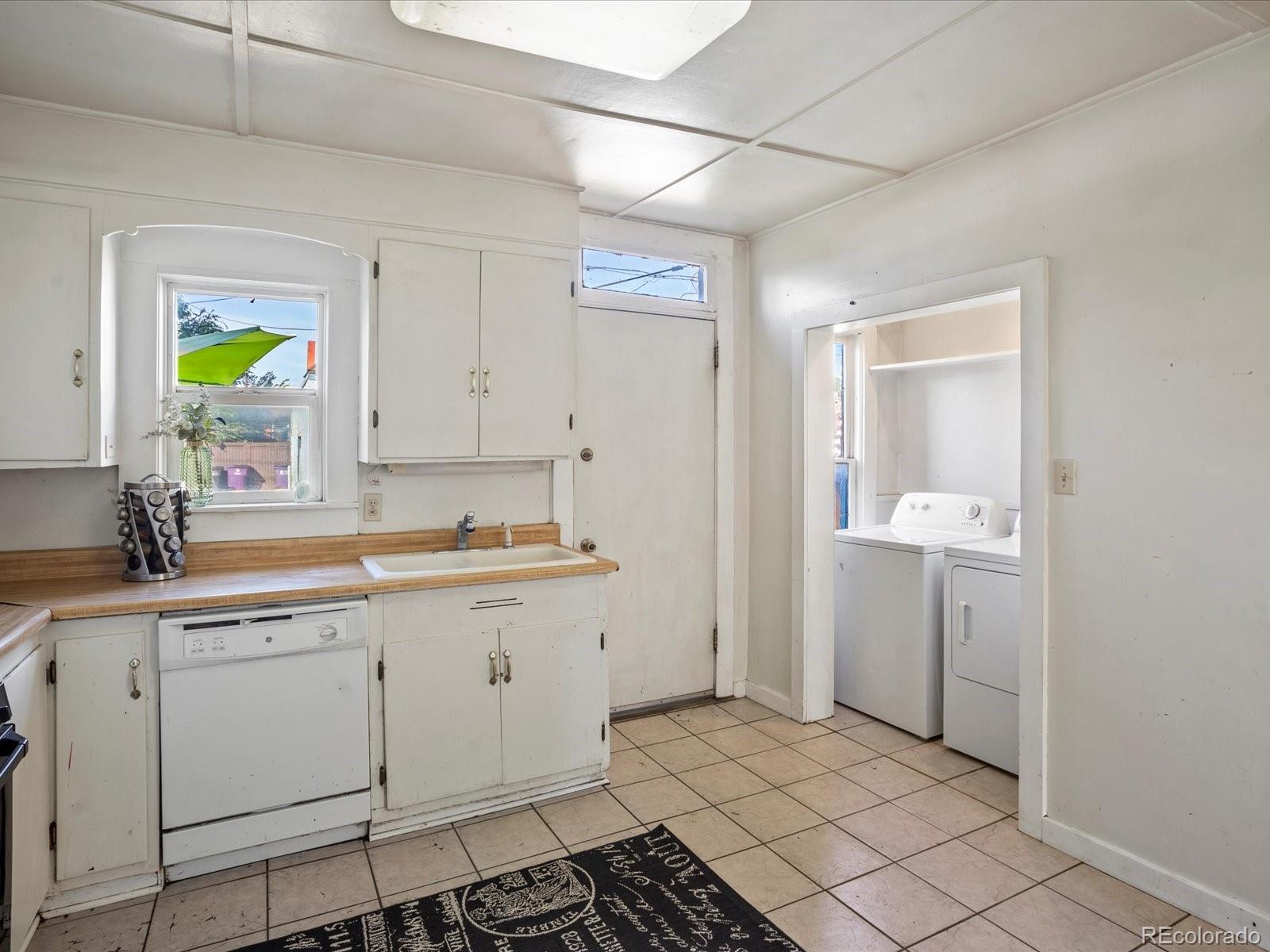 MLS Image #14 for 723 s sherman street,denver, Colorado