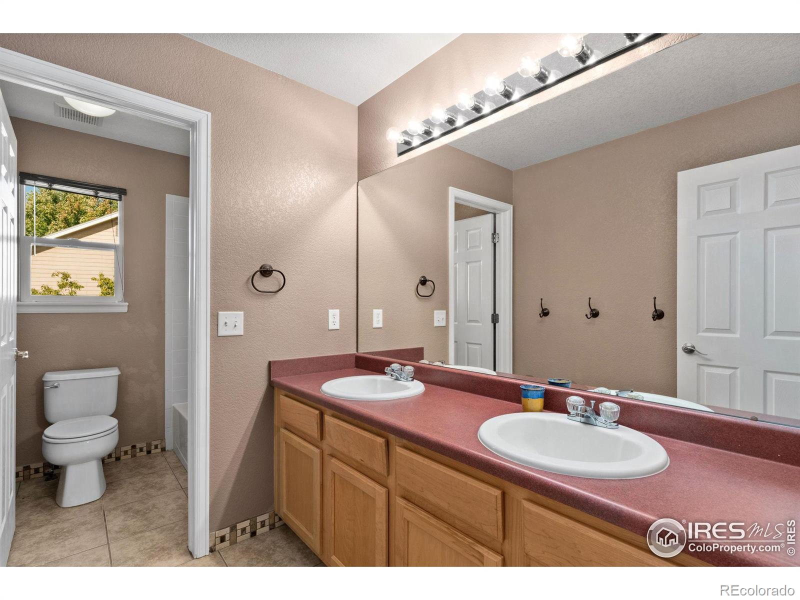 MLS Image #15 for 630  teal circle,longmont, Colorado