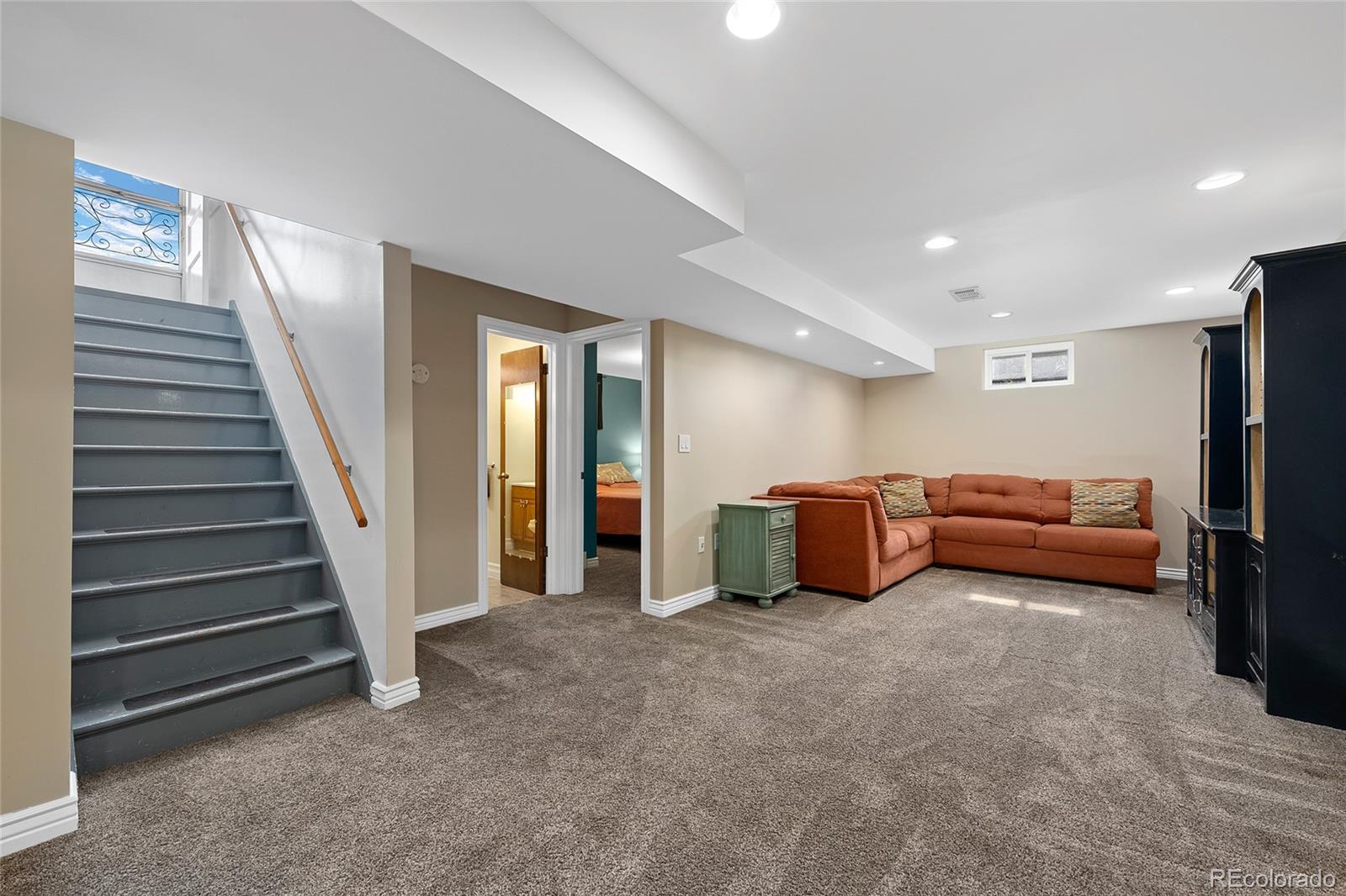 MLS Image #22 for 6990  warren drive,denver, Colorado