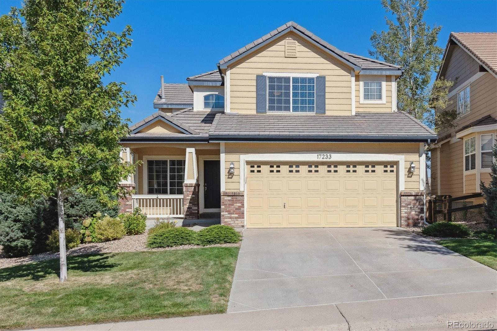 MLS Image #1 for 17233 e lake drive,aurora, Colorado