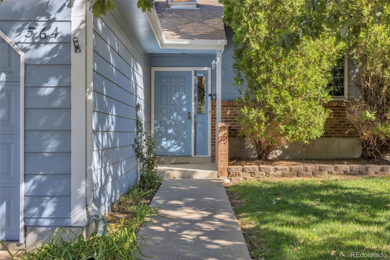 MLS Image #2 for 564 s joplin street,aurora, Colorado