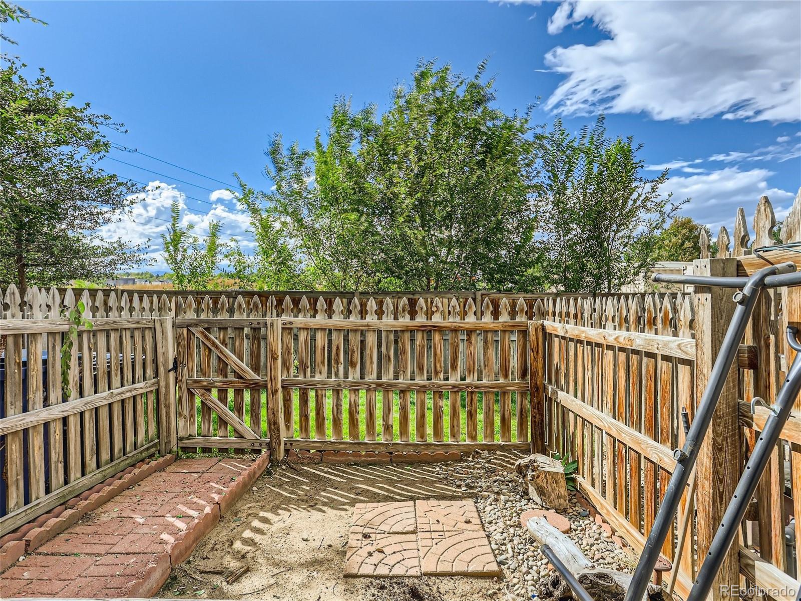 MLS Image #11 for 1699 s trenton street,denver, Colorado