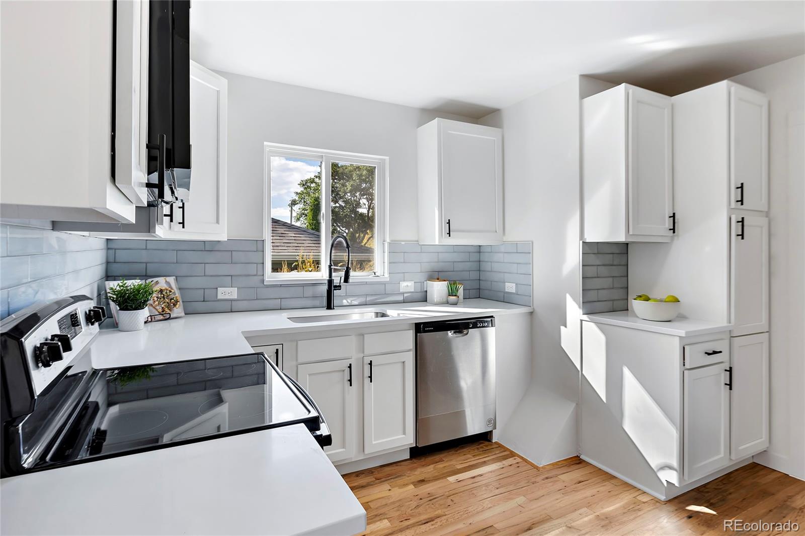 MLS Image #9 for 275  newton street,denver, Colorado