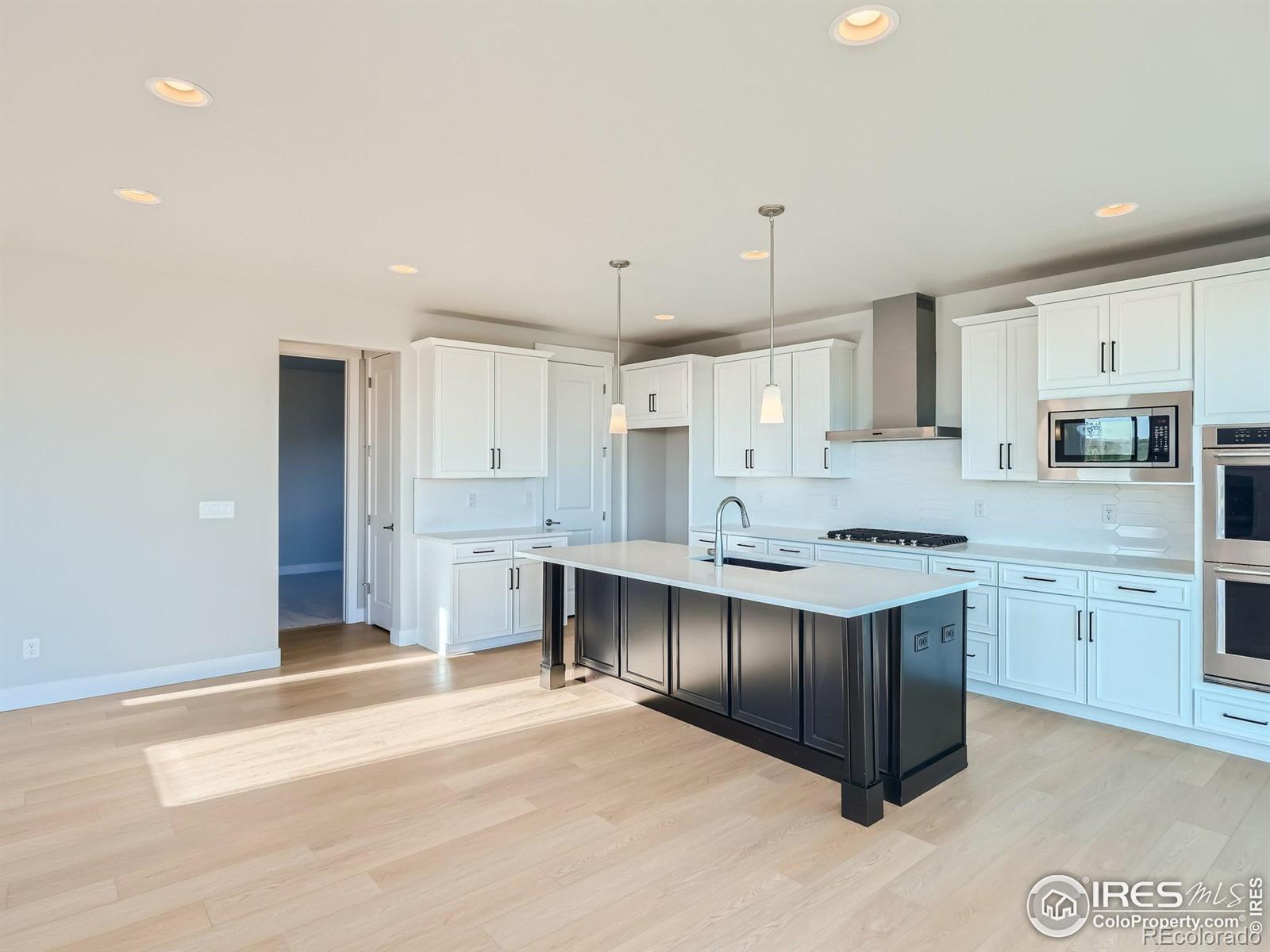 MLS Image #12 for 1828  golden sun drive,windsor, Colorado