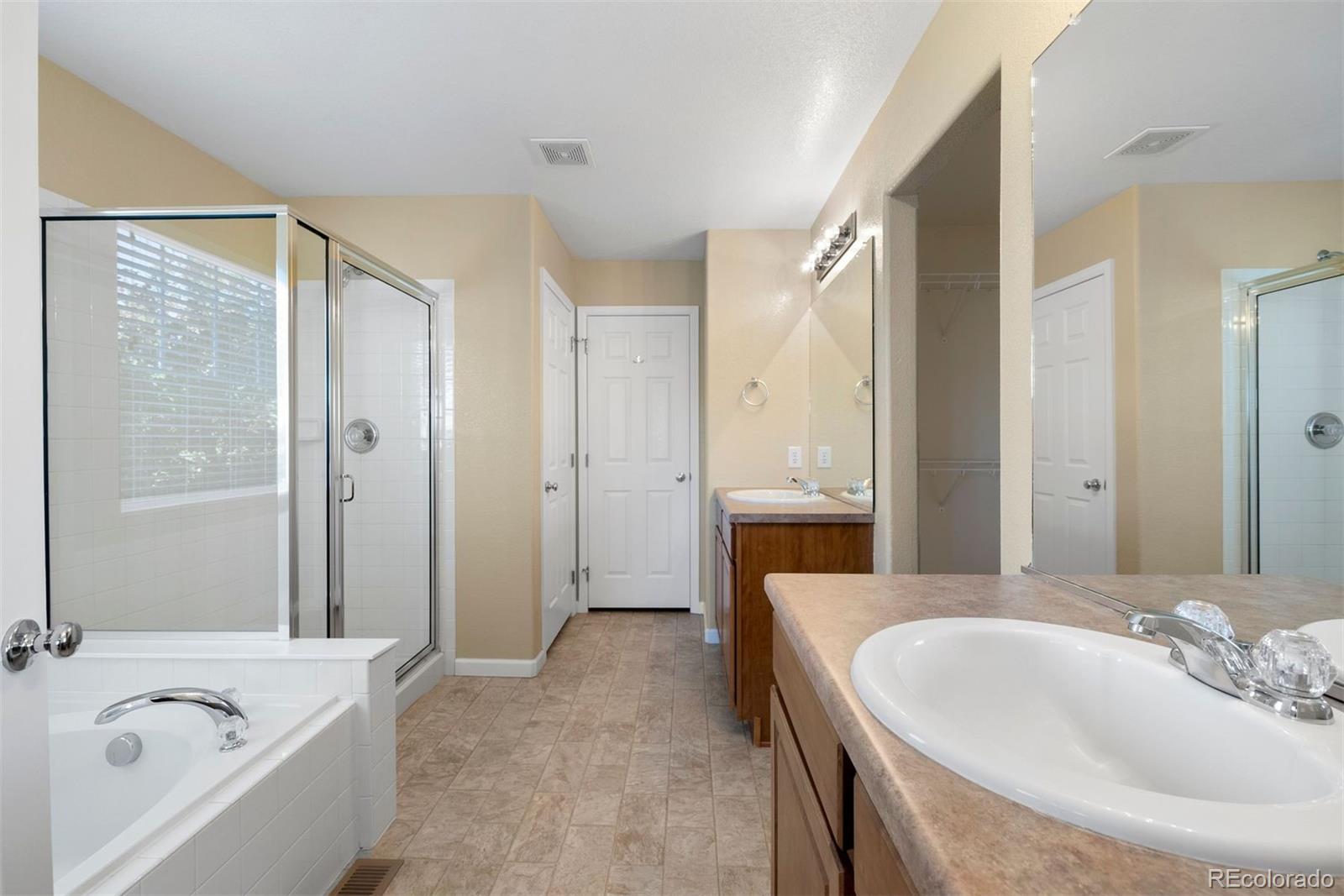 MLS Image #15 for 22843 e briarwood place,aurora, Colorado