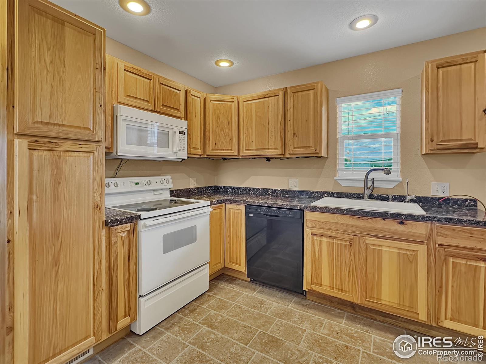 MLS Image #4 for 236  california street,sterling, Colorado