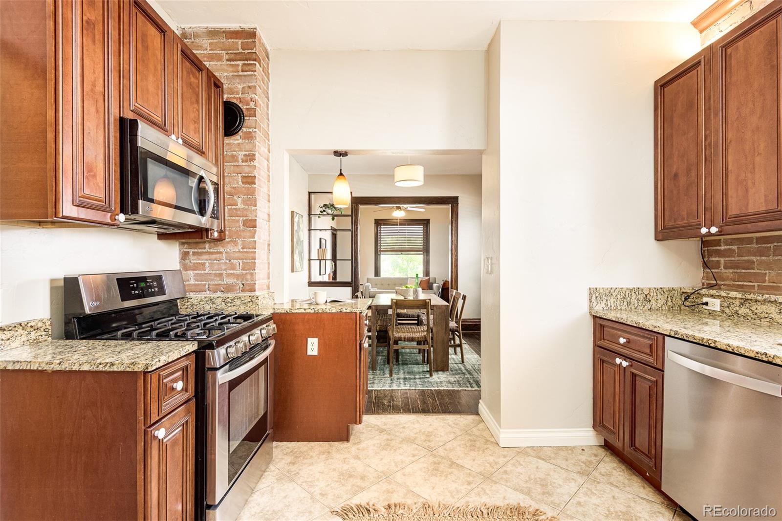 MLS Image #13 for 878  fox street,denver, Colorado