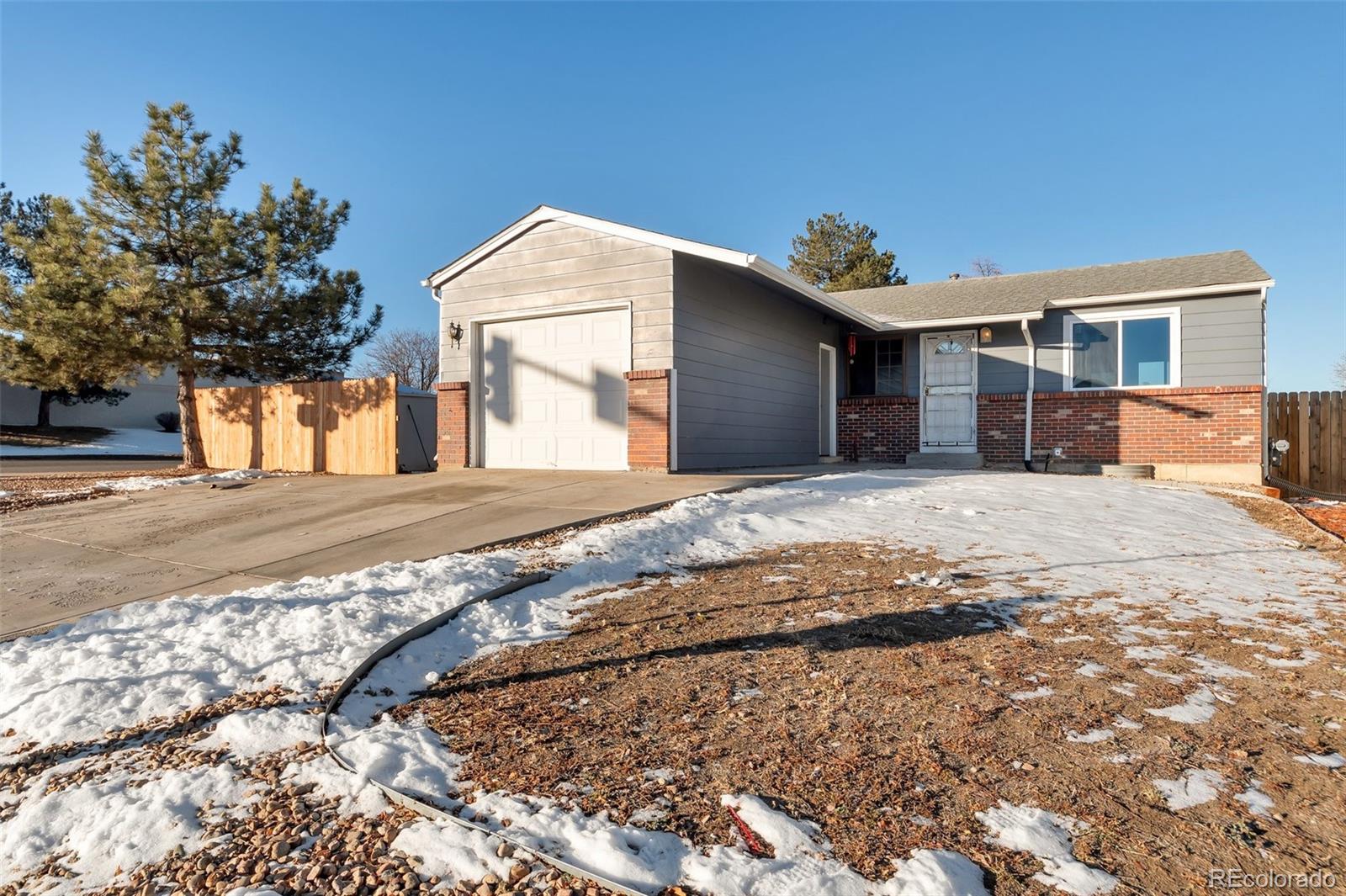 MLS Image #2 for 4297 s pitkin street,aurora, Colorado
