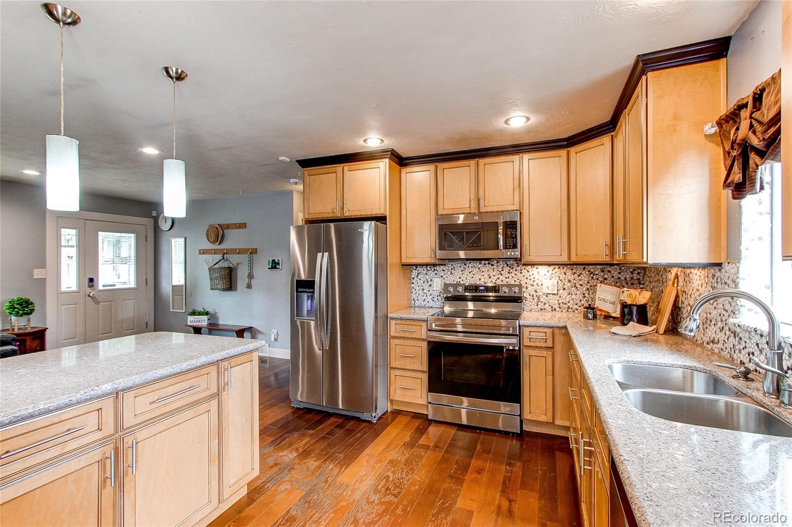 MLS Image #6 for 903  woodbine drive,windsor, Colorado