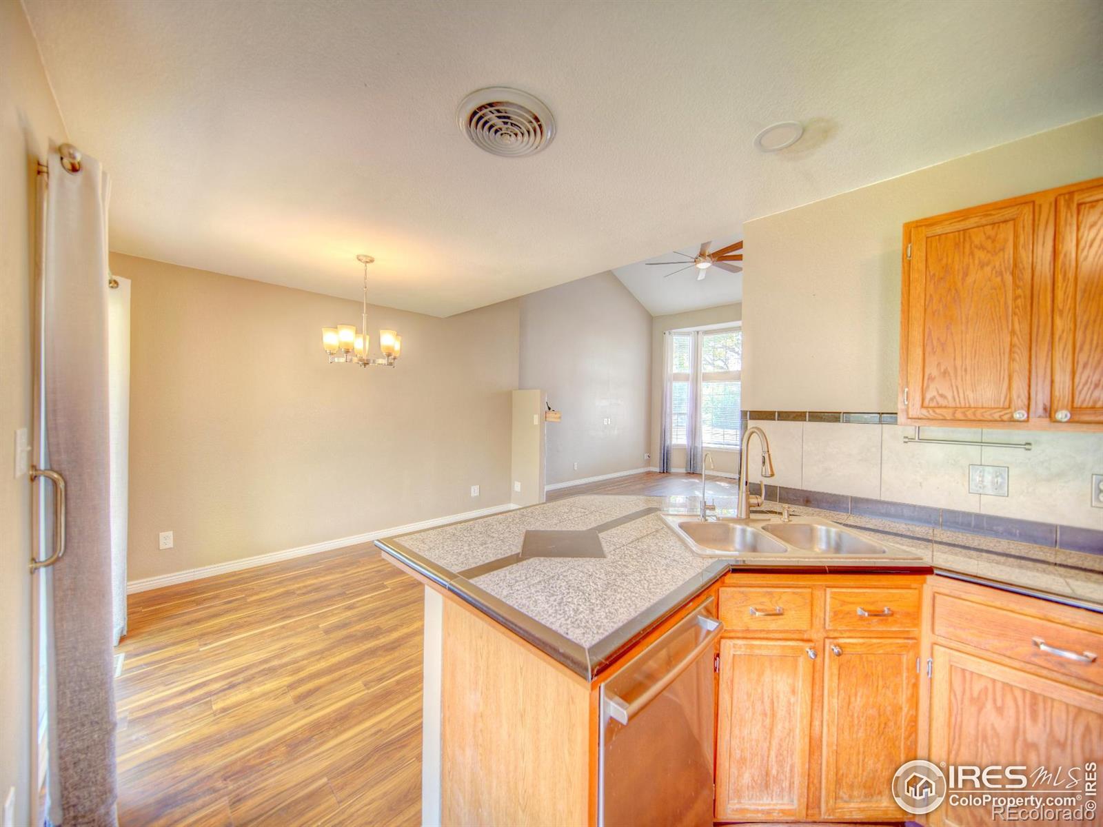 MLS Image #5 for 206  maple street,frederick, Colorado