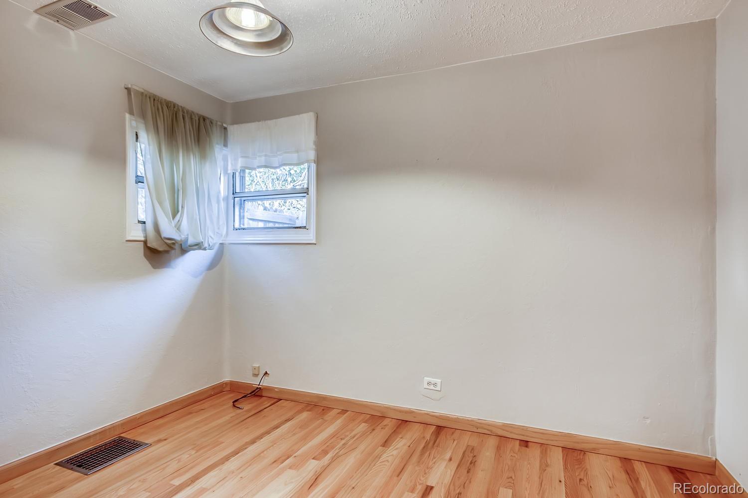 MLS Image #12 for 3070 w 35th avenue,denver, Colorado