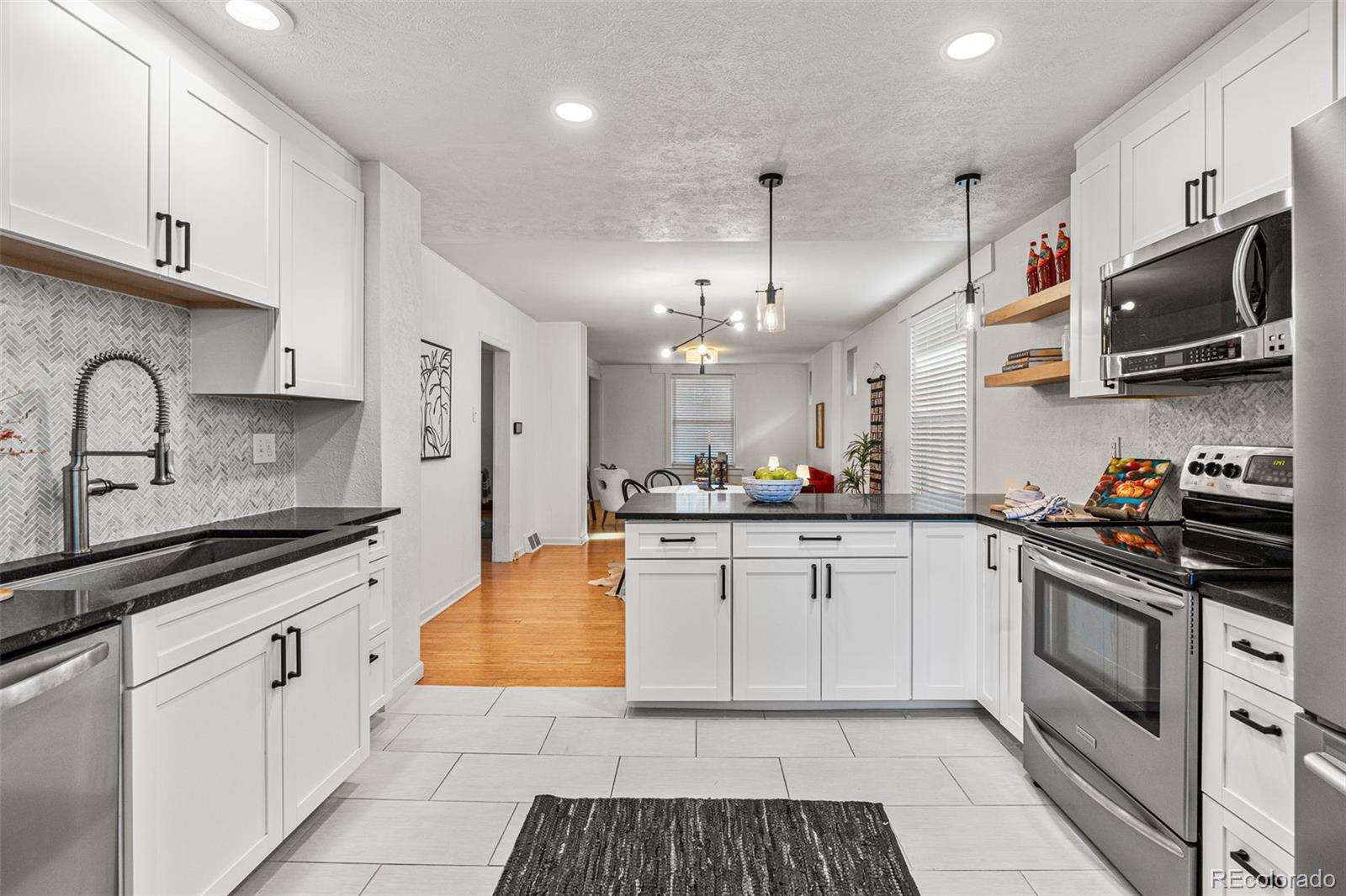 MLS Image #12 for 1315 s sherman street,denver, Colorado