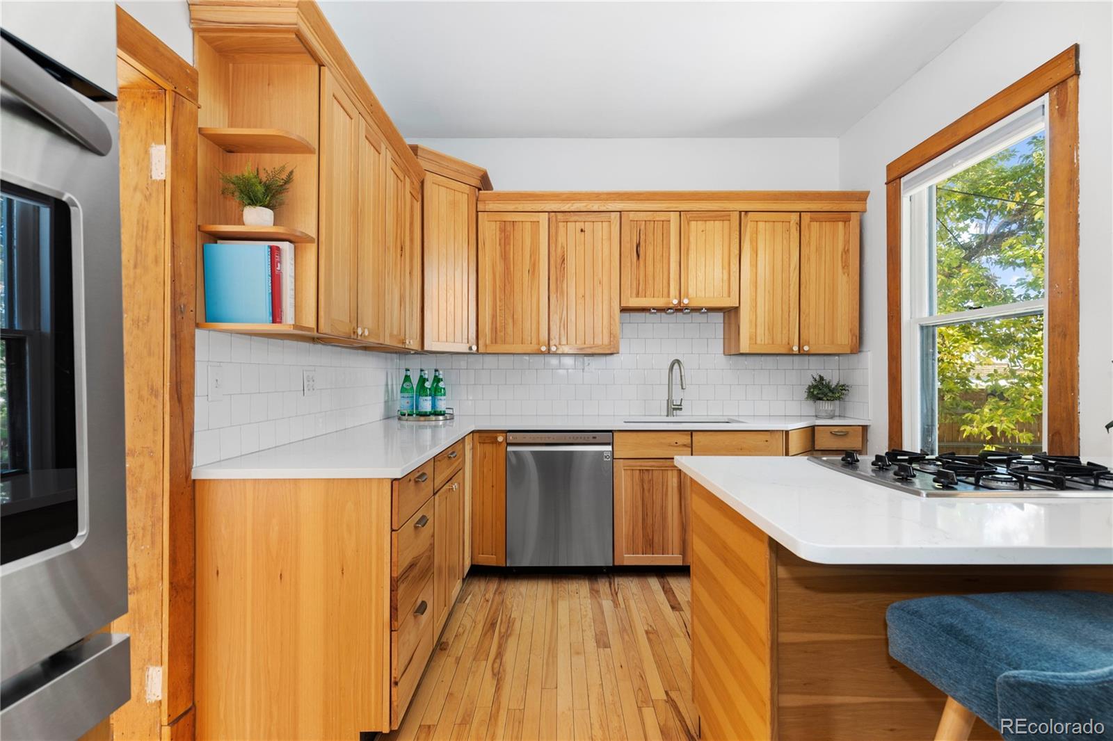 MLS Image #9 for 1631 s lincoln street,denver, Colorado