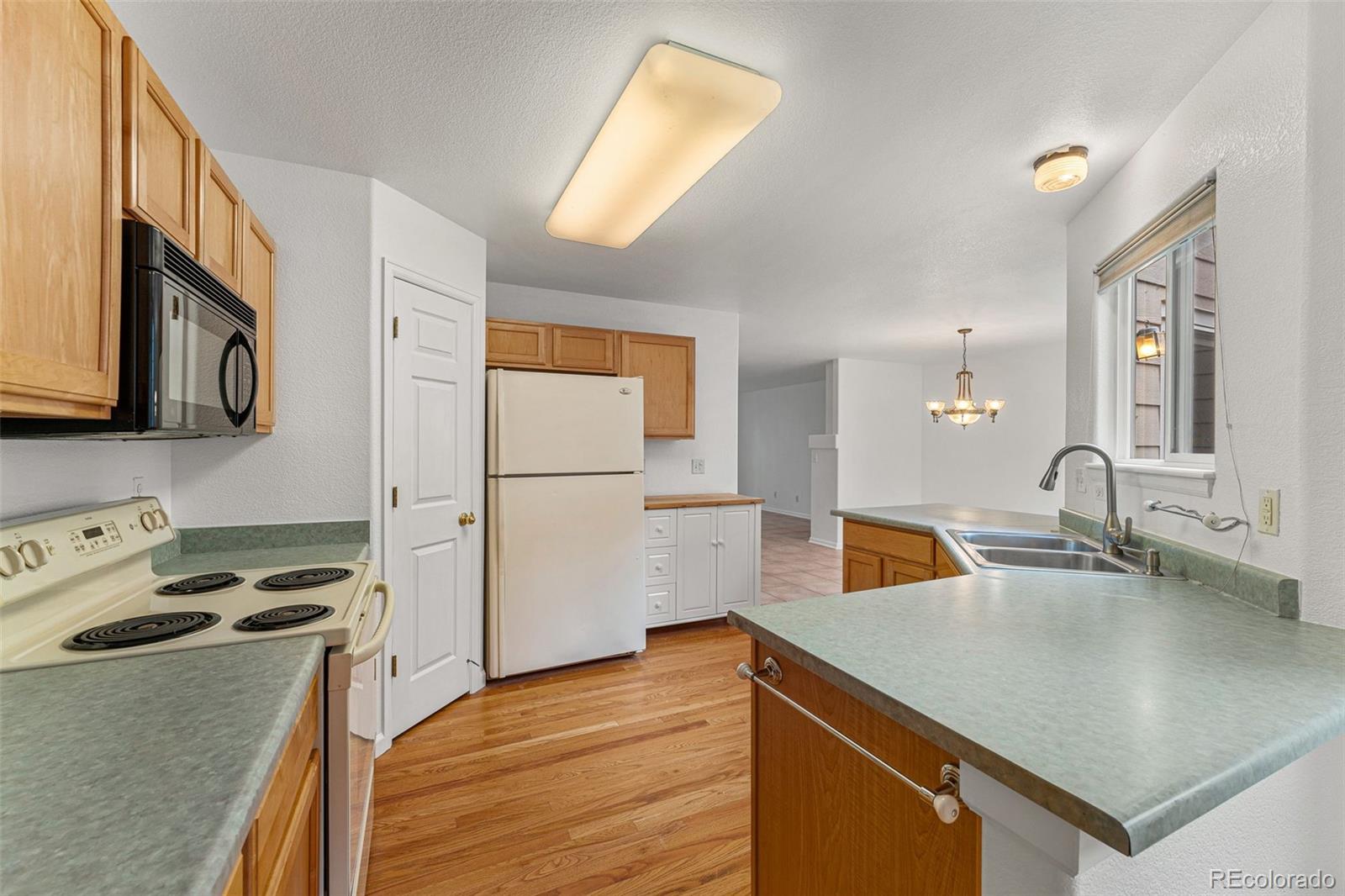 MLS Image #12 for 164 w sterne parkway,littleton, Colorado