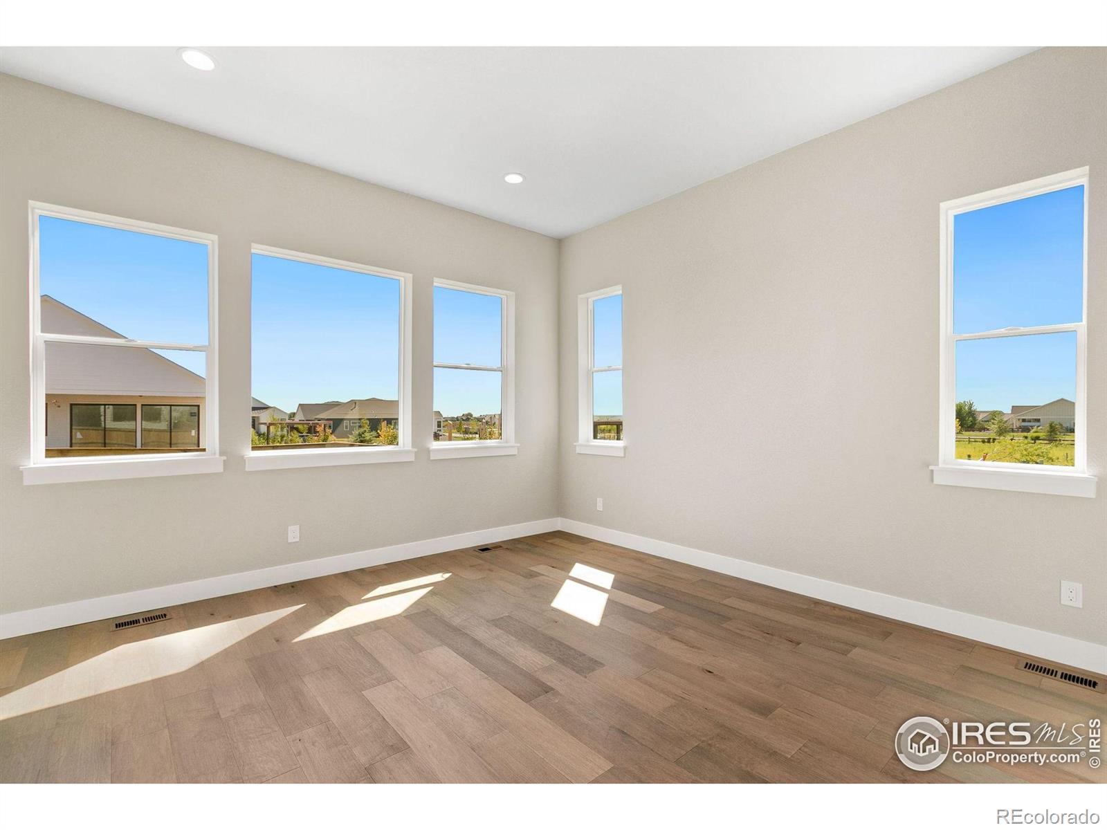 MLS Image #9 for 1875  frost drive,windsor, Colorado