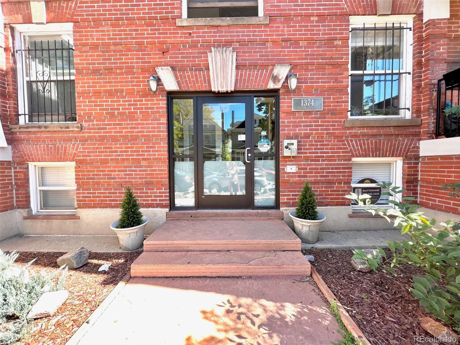 MLS Image #23 for 1374 n ogden street a,denver, Colorado