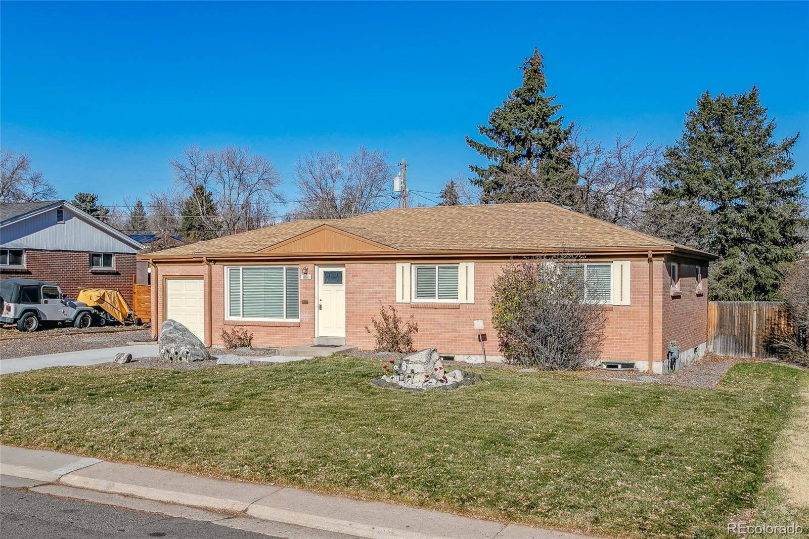 MLS Image #1 for 3325 w wagon trail drive,englewood, Colorado