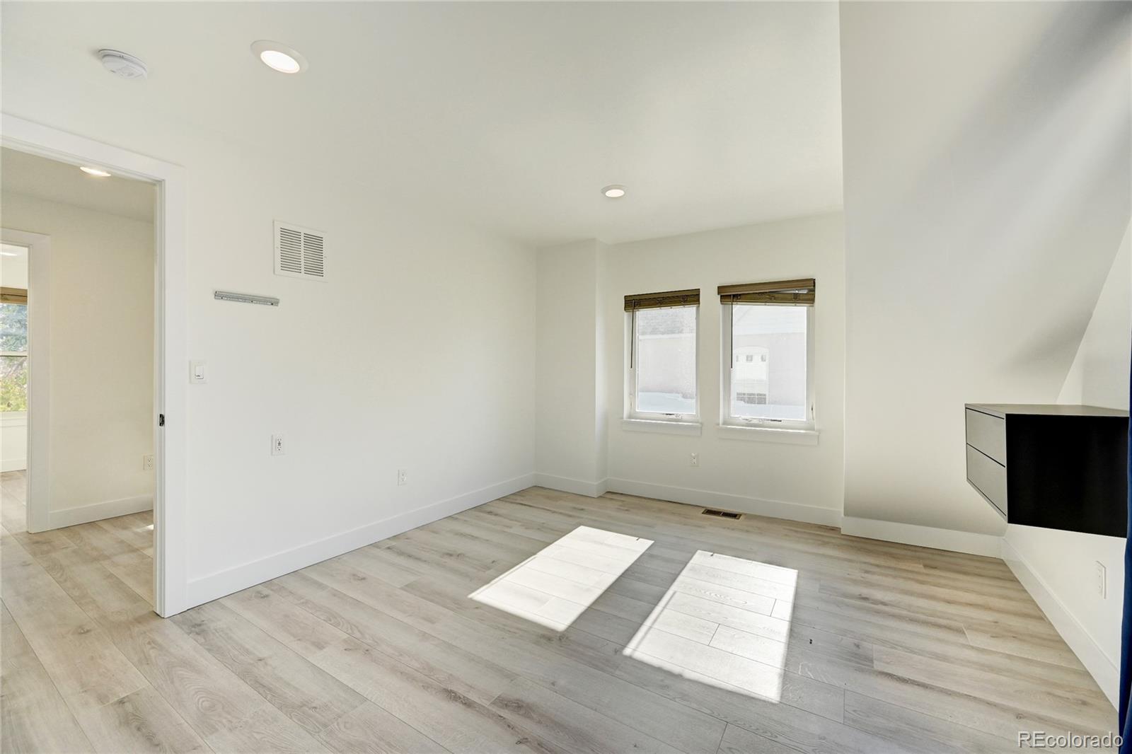 MLS Image #19 for 751  elati street,denver, Colorado