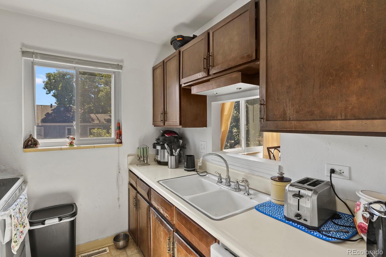 MLS Image #14 for 2557 s dover street,lakewood, Colorado