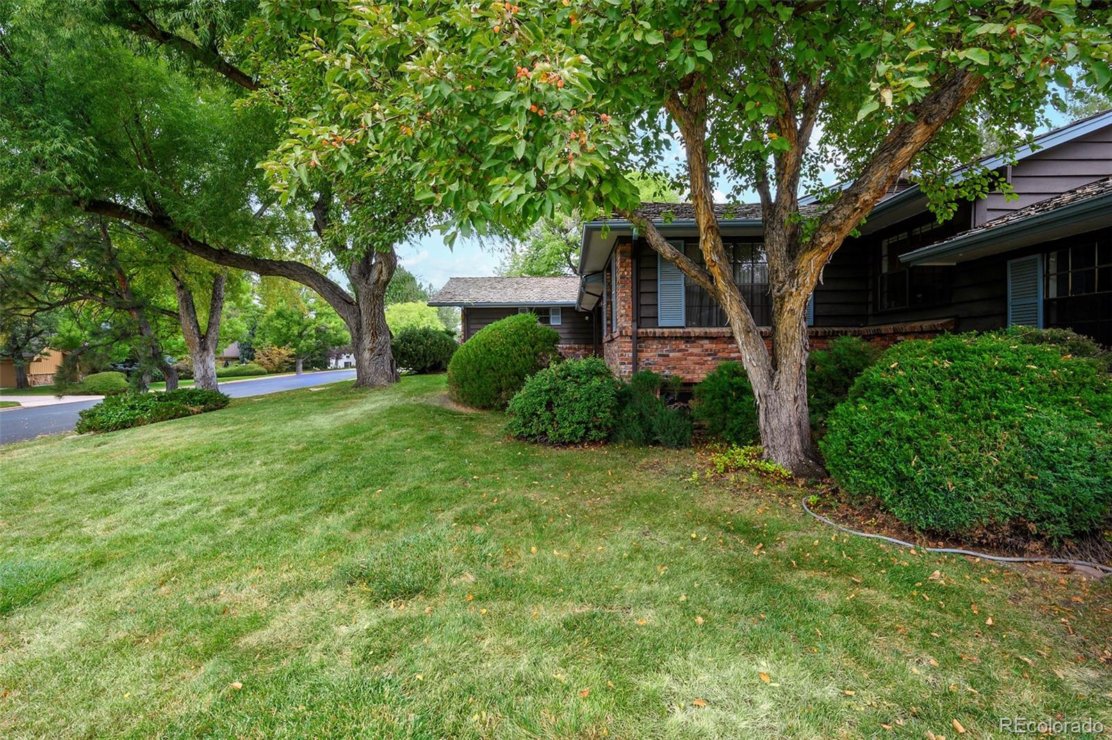 MLS Image #3 for 4210 s dahlia street,cherry hills village, Colorado