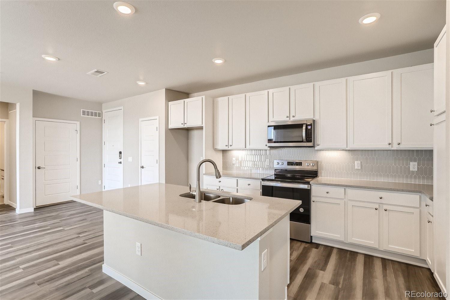 MLS Image #3 for 487  interlocken boulevard 309,broomfield, Colorado