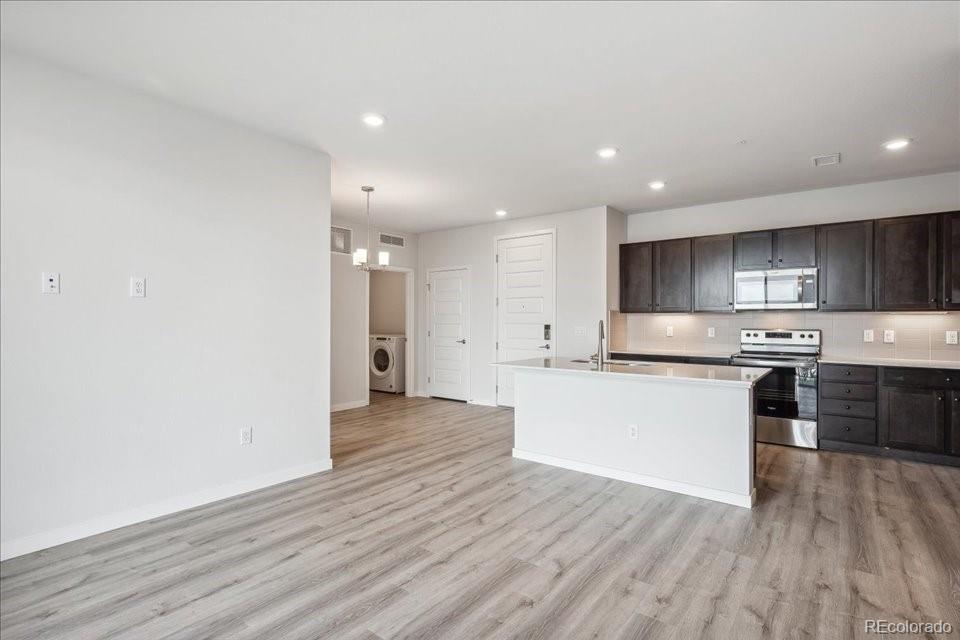 MLS Image #9 for 487  interlocken boulevard 303,broomfield, Colorado