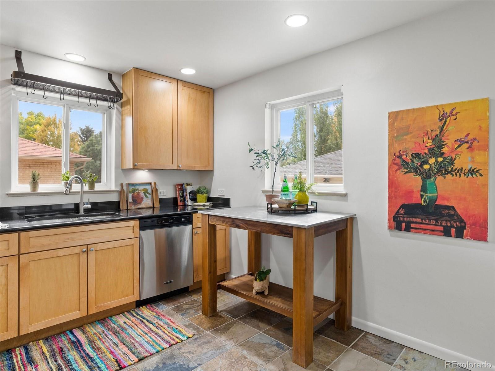 MLS Image #11 for 3181 s high street,englewood, Colorado