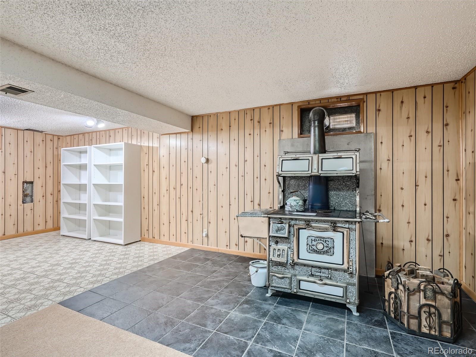 MLS Image #17 for 8185  umatilla street,denver, Colorado