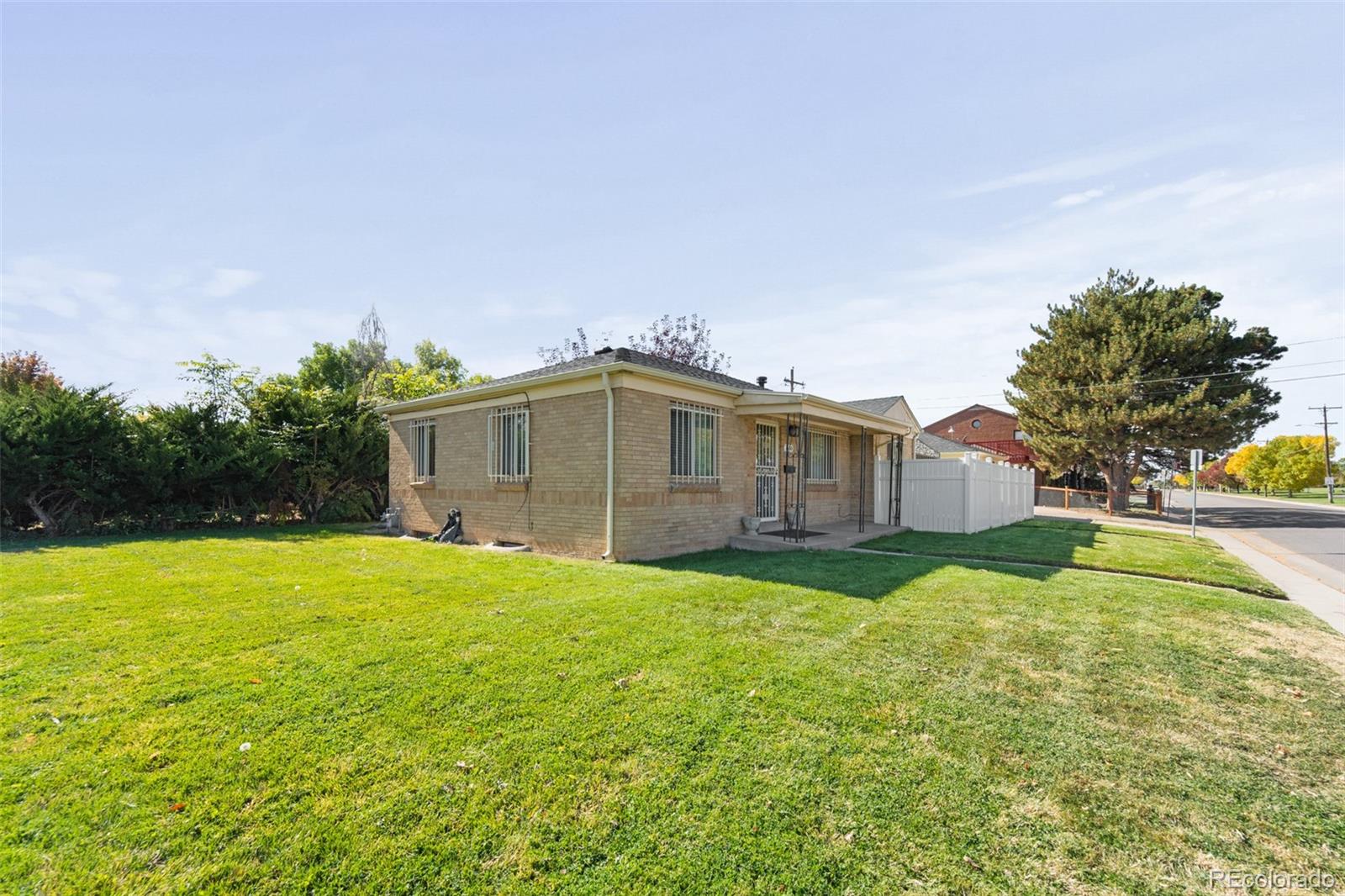 MLS Image #2 for 7650 e 23rd avenue,denver, Colorado