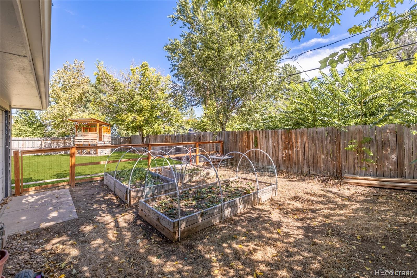 MLS Image #33 for 3350 s dexter street,denver, Colorado