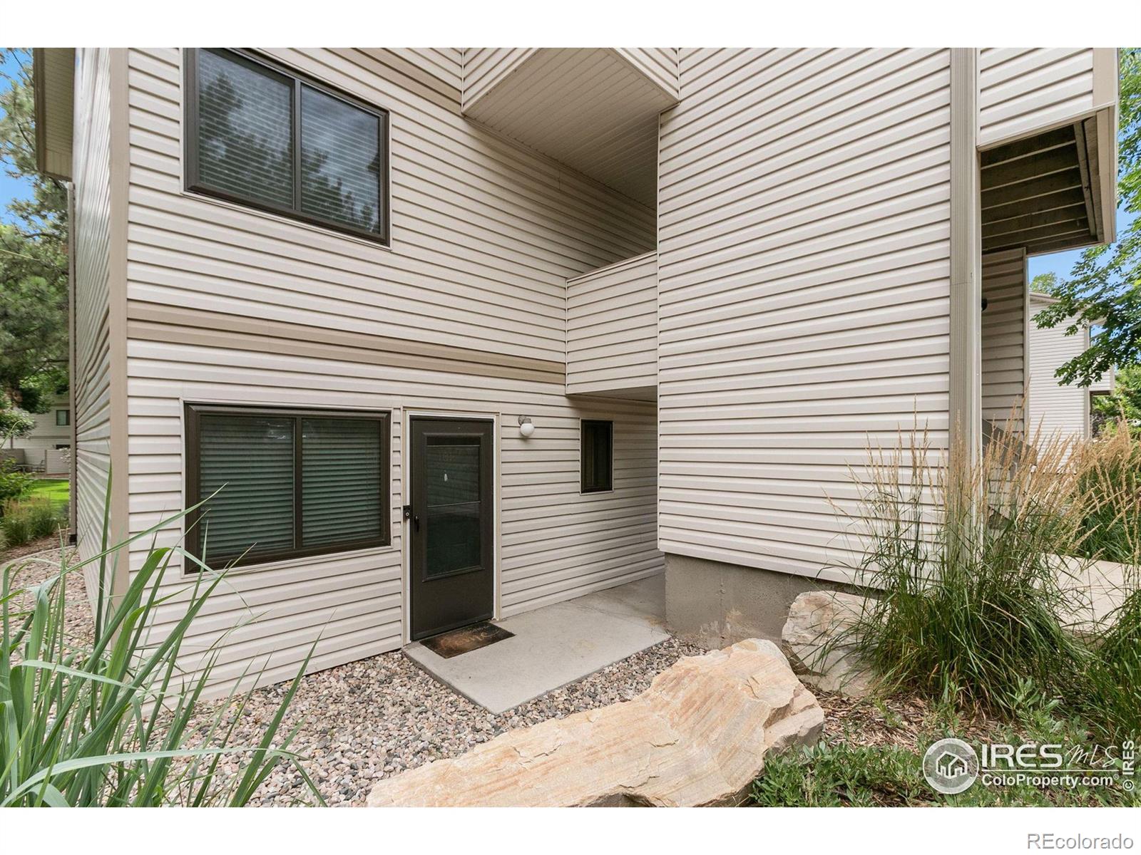 MLS Image #3 for 1705  heatheridge road,fort collins, Colorado