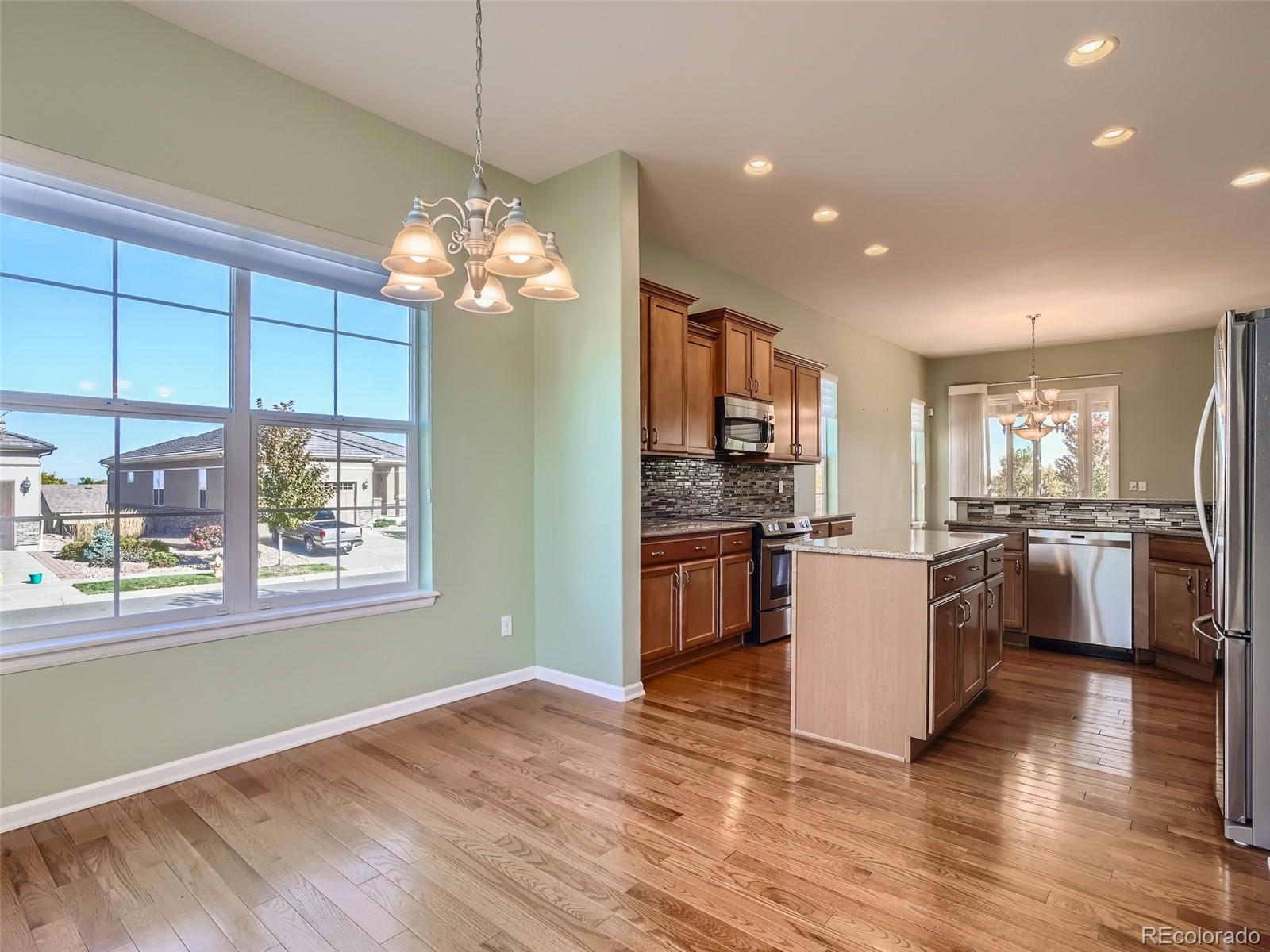 MLS Image #12 for 16082  torreys way,broomfield, Colorado