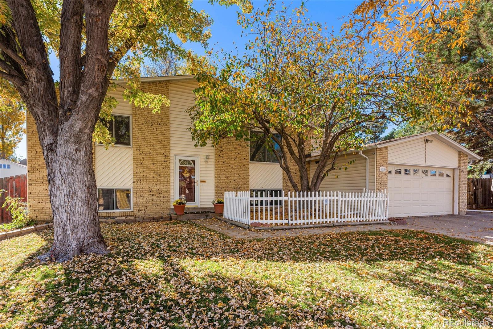 MLS Image #1 for 3219 s kittredge way,aurora, Colorado