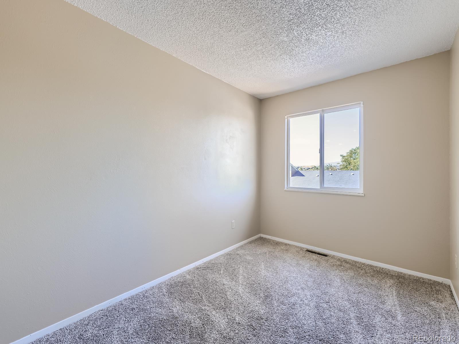 MLS Image #12 for 2125 e 103rd place,thornton, Colorado