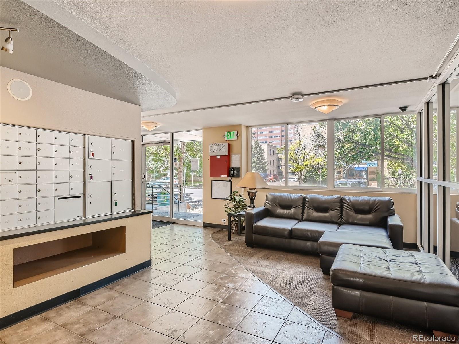 MLS Image #11 for 1196 n grant street 714,denver, Colorado