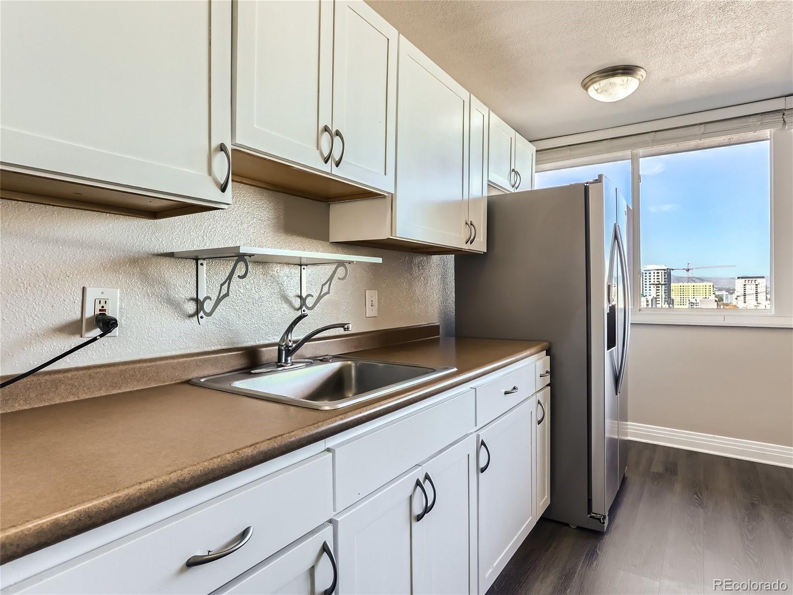 MLS Image #5 for 1196 n grant street 714,denver, Colorado