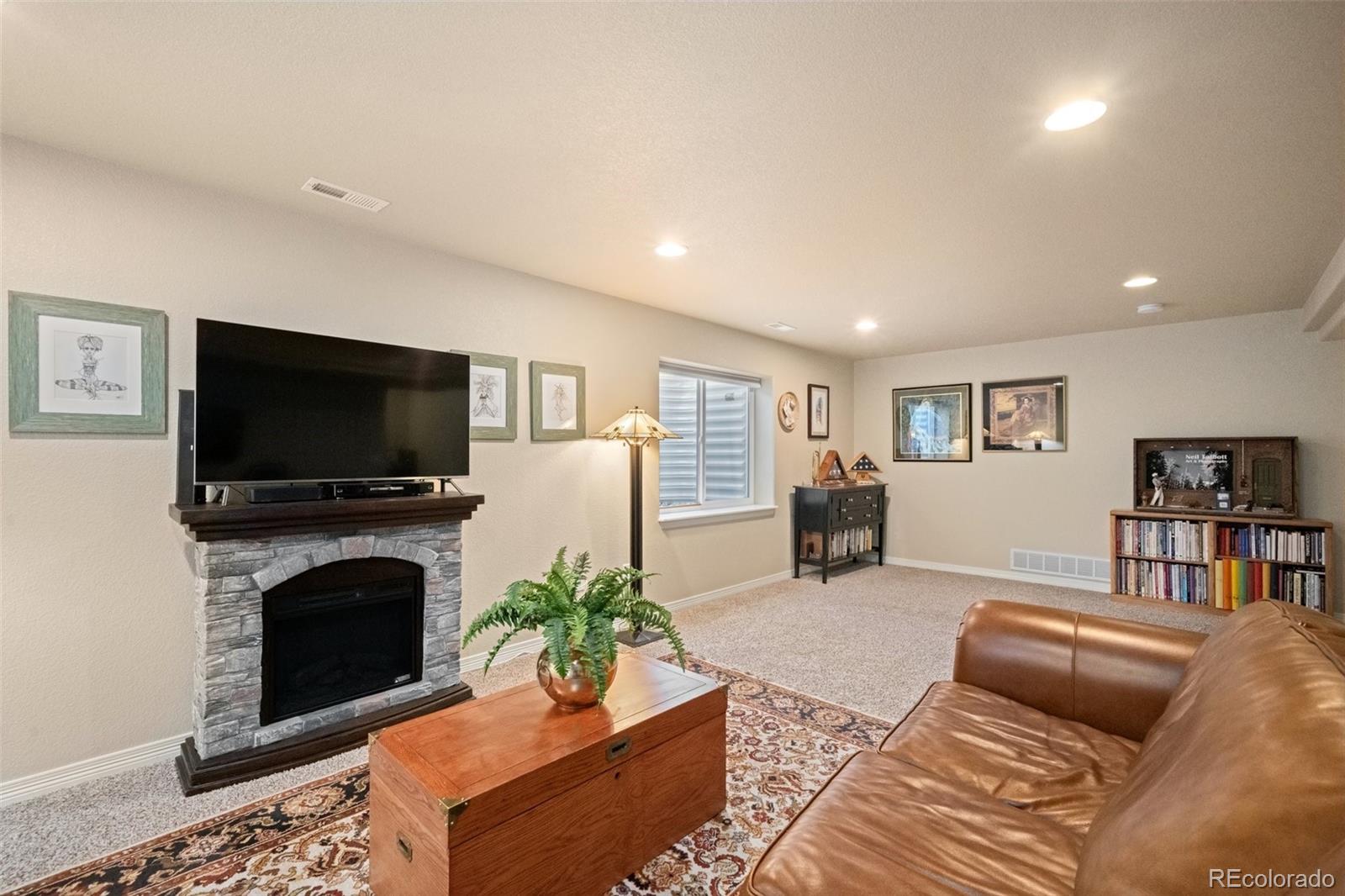 MLS Image #25 for 886  pistol river way,colorado springs, Colorado