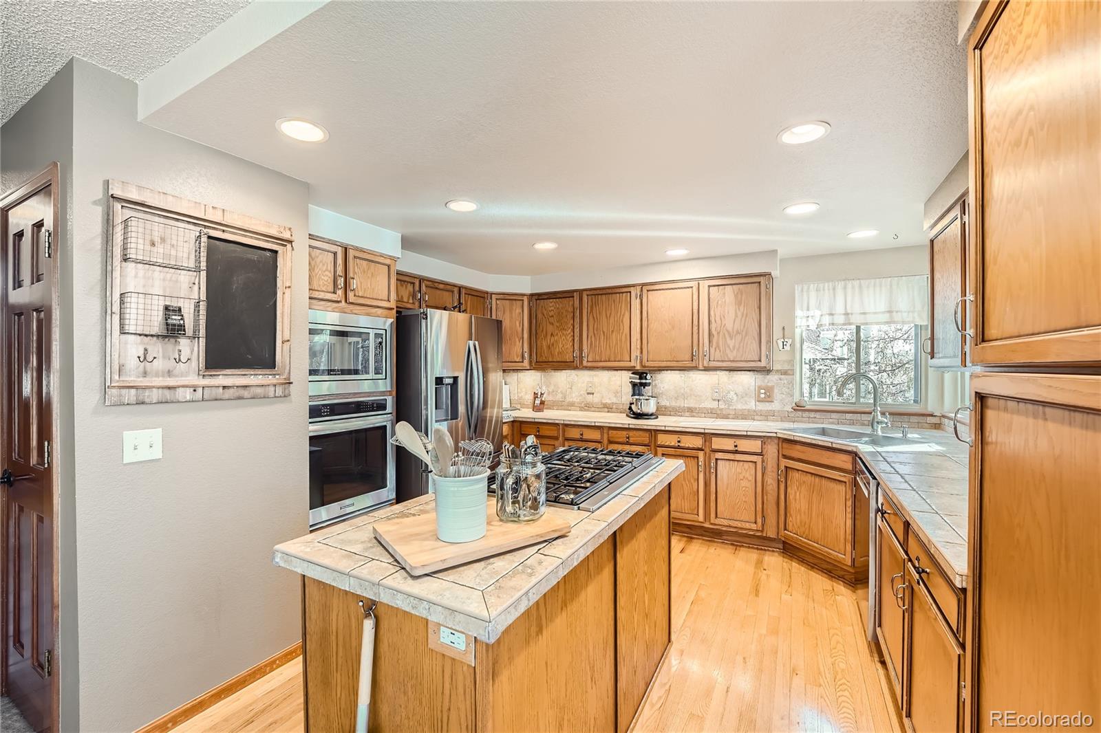 MLS Image #4 for 10914 w 85th place,arvada, Colorado