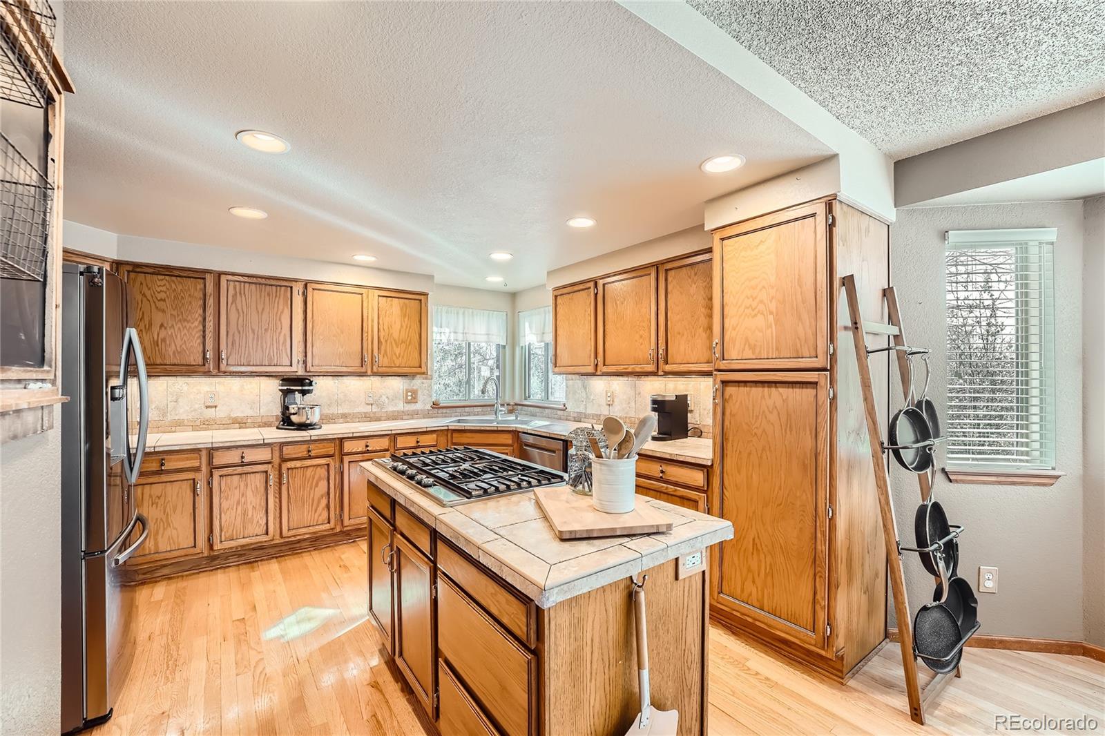 MLS Image #5 for 10914 w 85th place,arvada, Colorado